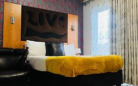 Parow City -Star Legend Lodge